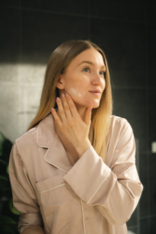 Facial care morning and evening – how do they differ and what does your skin need?